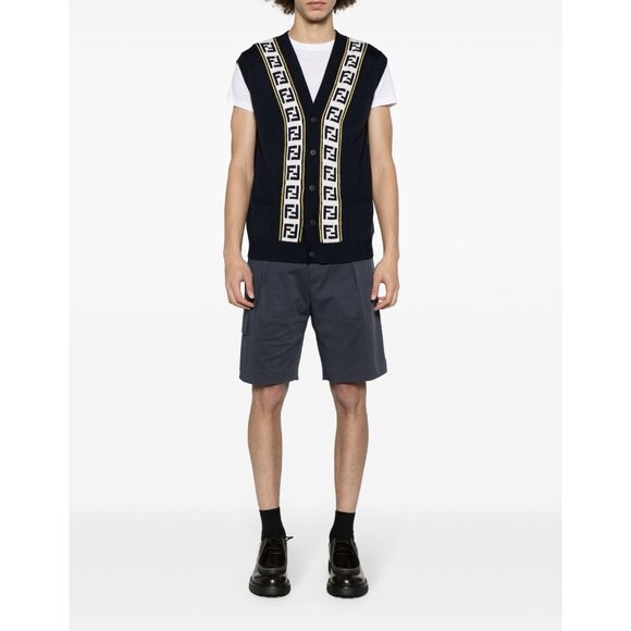 NWT Fendi Logo Intarsia Button-Up Vest Sweater Blue FF Virgin wool 100% Sz 50 - Picture 3 of 10